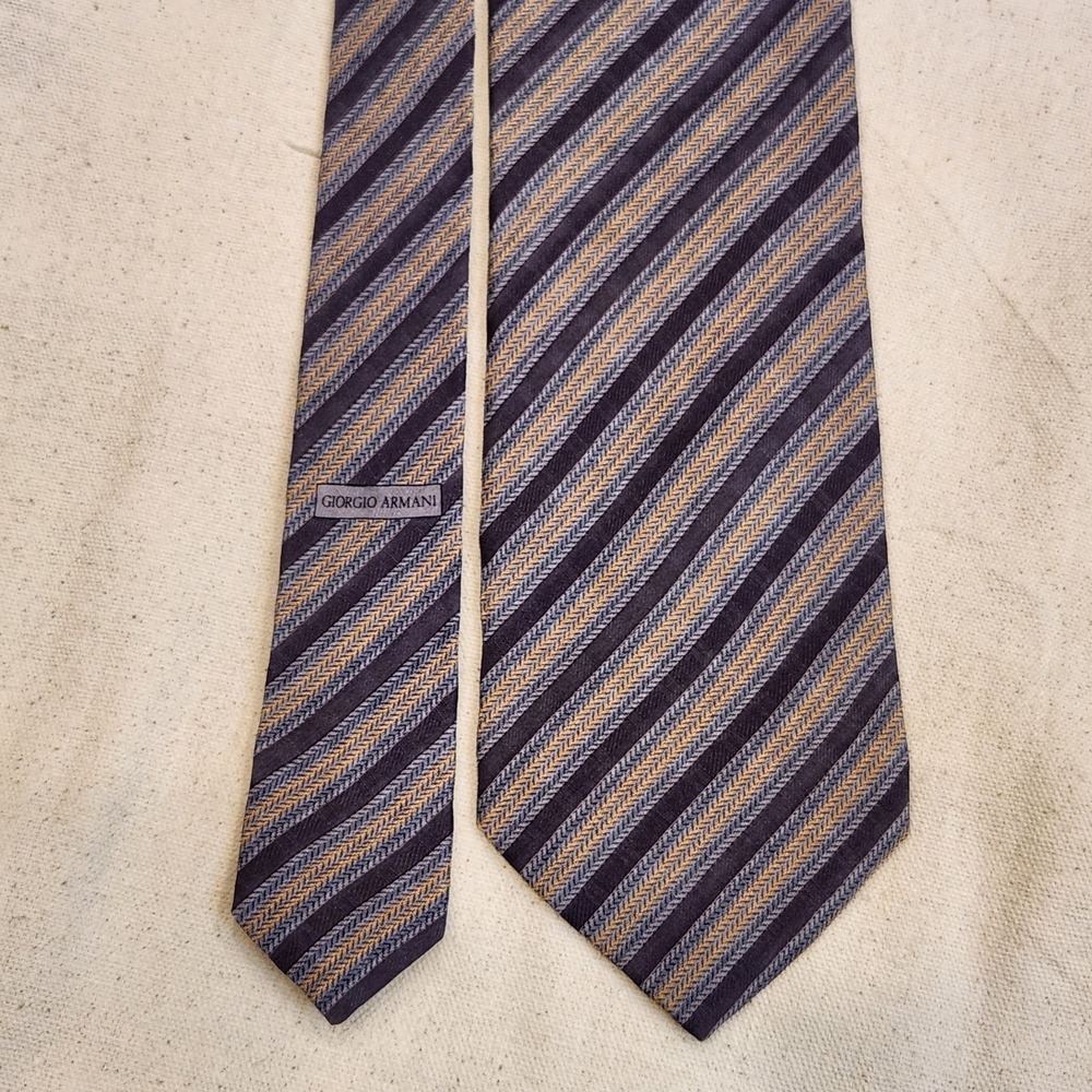 Giorgio Armani Cravatte Mens Silk Tie Striped Made in Italy Luxury Designer Blue